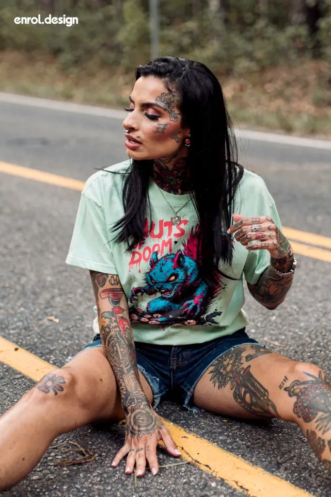 EnrolShop - Werbung - Women - Zombie - Edition 03 Kopie